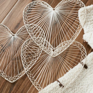 Naturally Woven Vintage Raffia Heart Fans/Deadstock/Bohemian Wall Decor/Wicker/Wedding Decor afbeelding 2