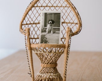 Vintage Miniature Peacock Rattan Chair 12"/Wicker Chair/Boho/Raffia/Vintage Doll Chair/Plant stand/Photo Prop/boho decor/Wedding DIY