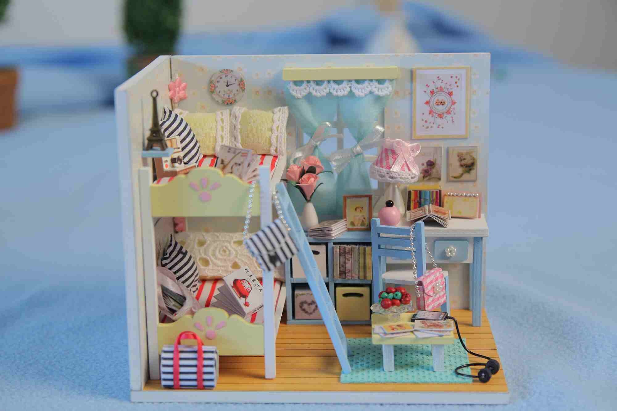 DIY MINI Doll House Miniature DIY Dollhouse With Furnitures Wooden House  Waiting Time Toys For Children Birthday Gift C007