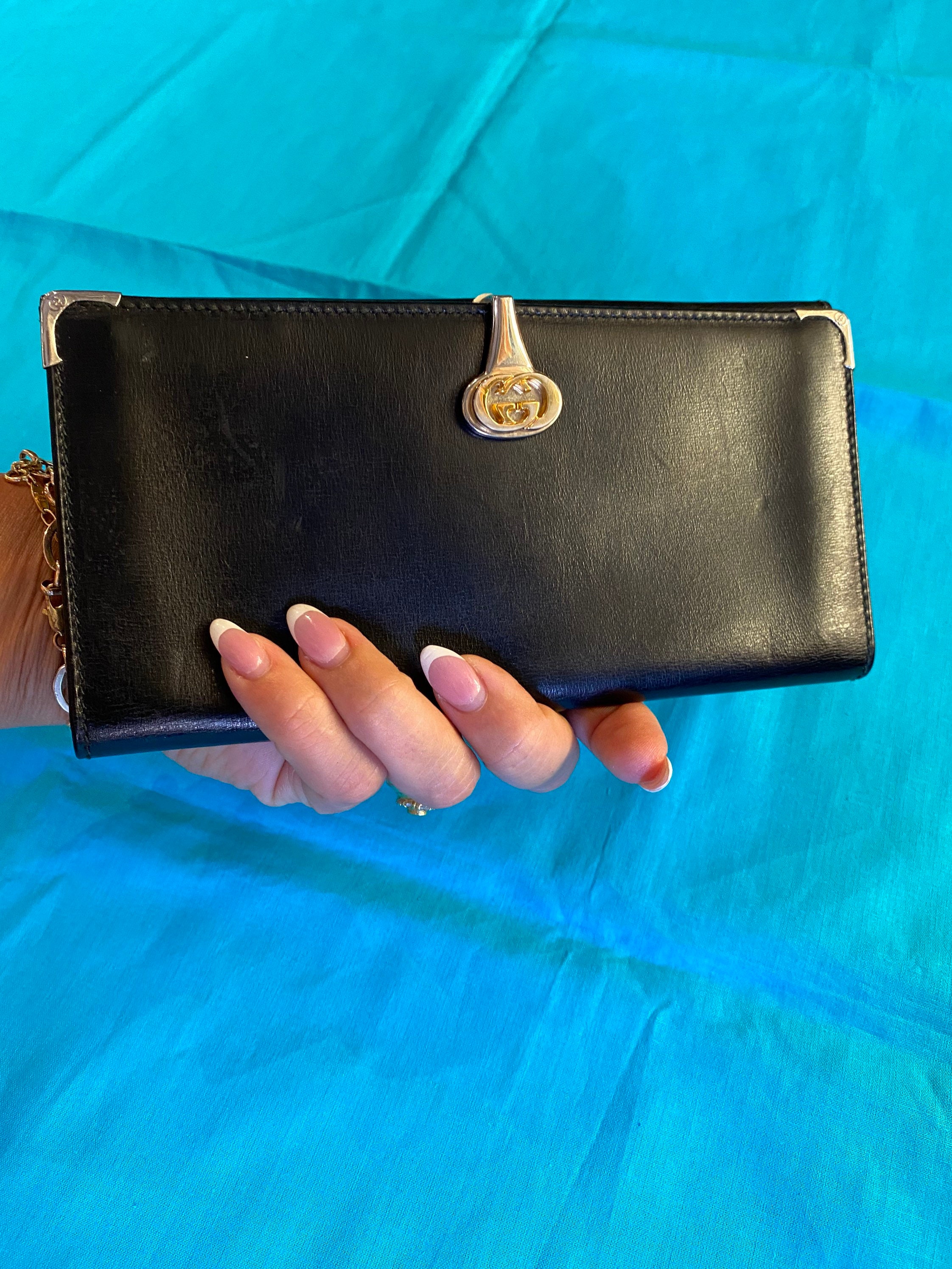 Gucci Vintage G Clasp Wallet - Neutrals Wallets, Accessories - GUC950627