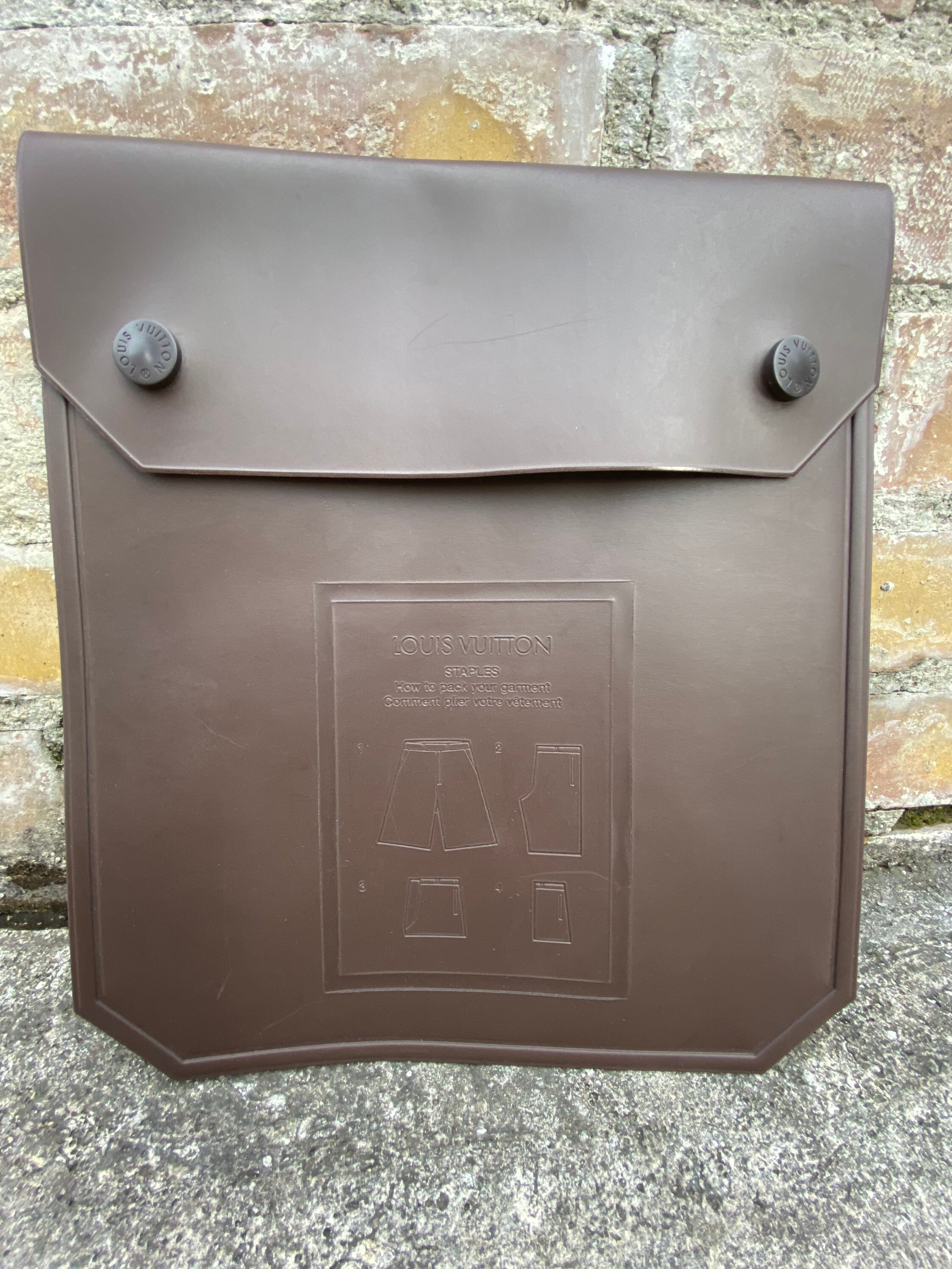 LOUIS VUITTON Monogram Coin/Card Holder – Collections Couture