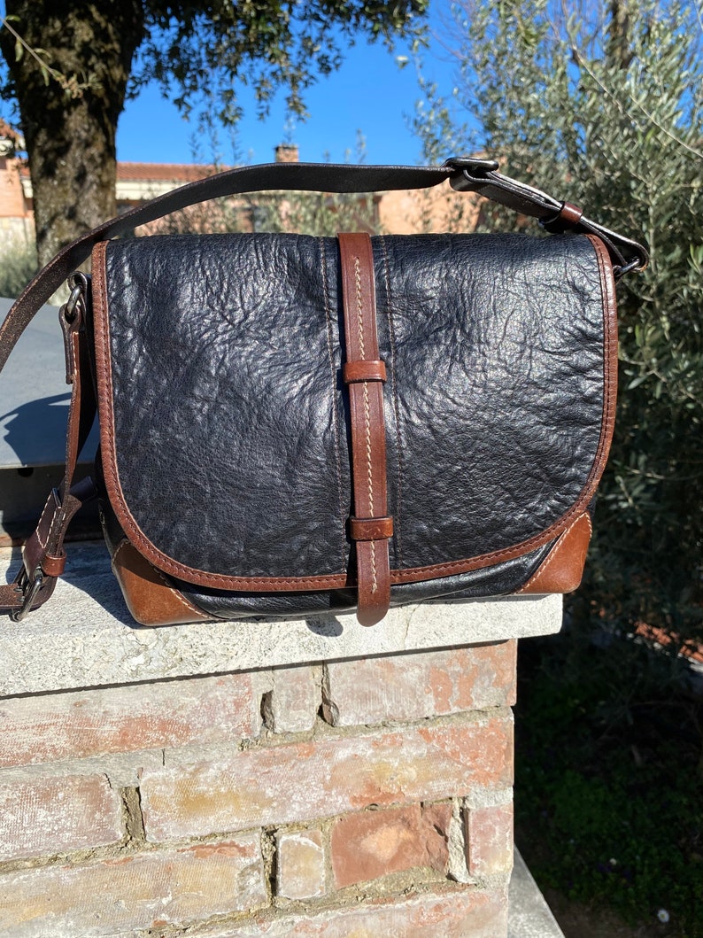 90s Vintage Shoulderbag Francesco BiasiaBlack brown shoulder bagshoulder strap Francesco BiasiaCross bag leather design Italy