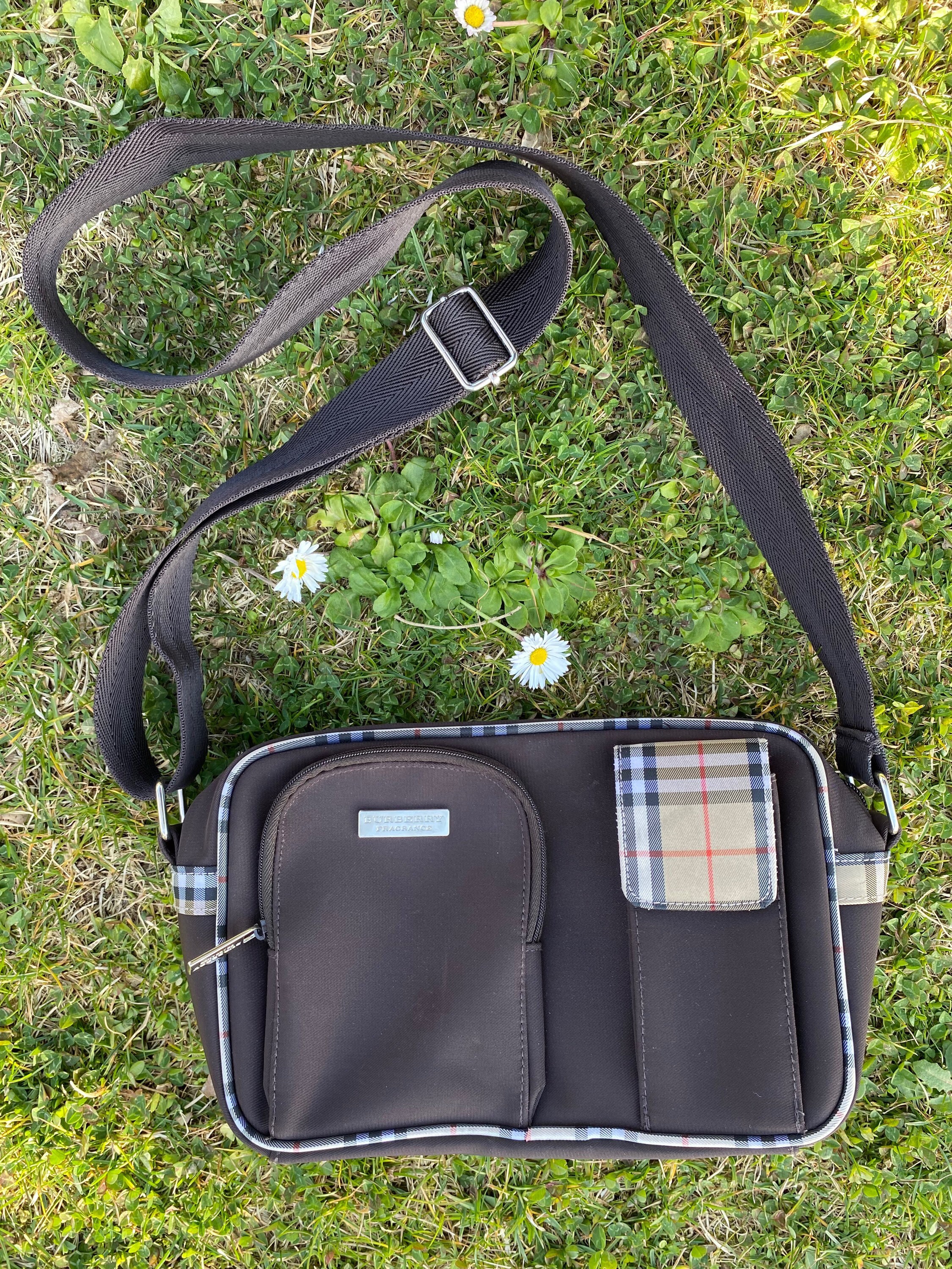 burberry fragrance sac