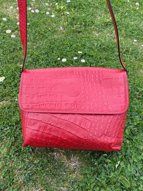 80s Authentic vintage Crossbag Fendi/Red bag leath