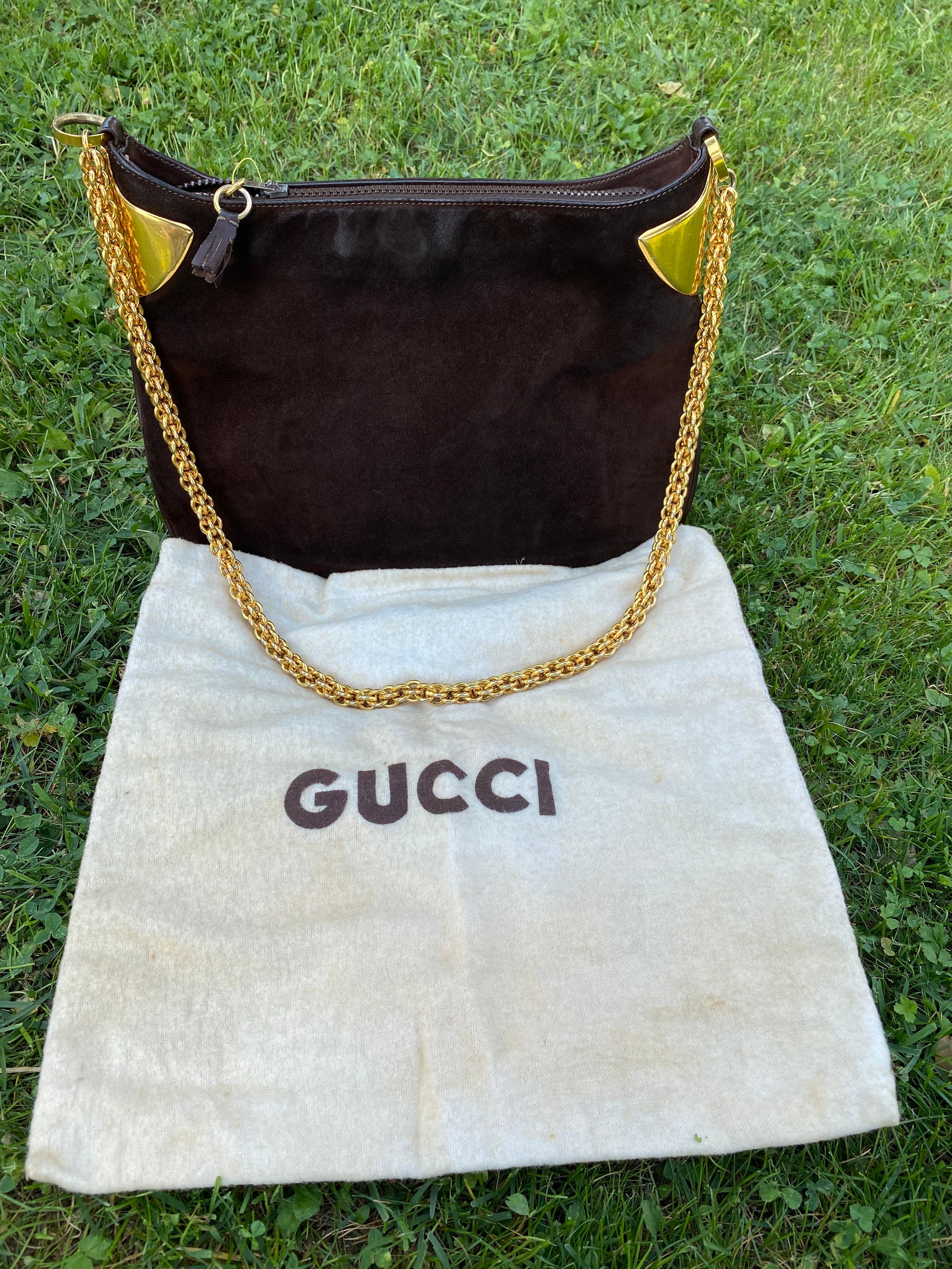 80's Vintage Gucci dark brown leather classic shoulder bag with 2 gold –  eNdApPi ***where you can find your favorite designer  vintages..authentic, affordable, and lovable.