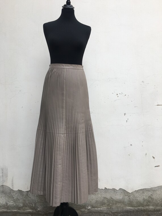 Skirt leather/vintage leather skirt/tailored chemi
