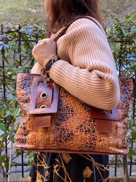 sacoche haute femme à bandoulière en cuir naturel vintage marron artisanat