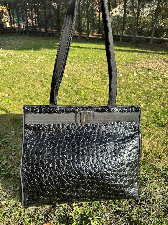 90s Vintage Luxury Bag Design Ferragamo rare Shoulder Bag Cocco Salvatore Ferragamo black Bag Leather black Ferragamo Bag Etsy Ireland