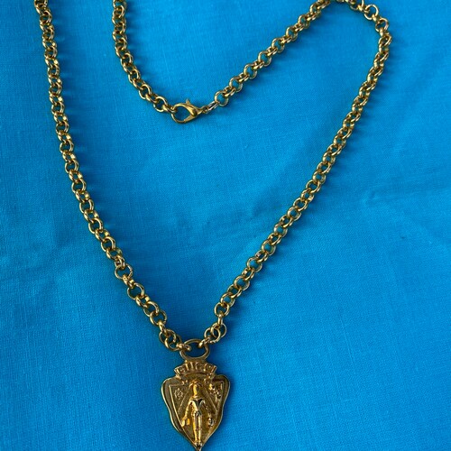 Shops 60s Authentic pendant Gucci Crest Armored Knight/Gold pendant metal/Design Charm tag Gucci/Gucci vintage pendant