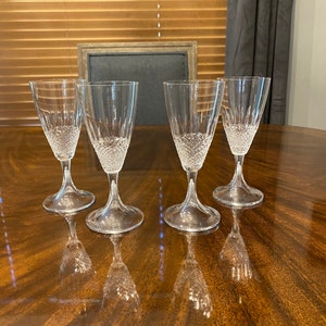 Lalique Chinon Wine Glasses, Set of 4