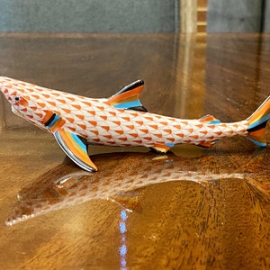 Herend Rust Fishnet Shark