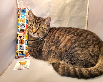 Travel Cat Passport Stamps Around the World Cheeze Log Cotton Organic Catnip Kicker Toy For Cats of All Ages