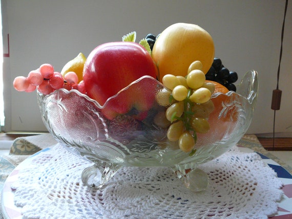 Vintage Jeanette Lombardi Glass Oval Footed Console Fruit Bowl