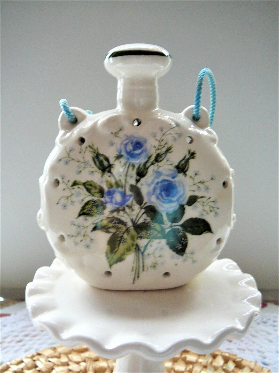 Vintage Potpourri Pomander Room Freshener, Ceramic Closet/vanity