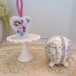 Vintage Potpourri Pomander Room Freshener, Ceramic Ornament, Closet/Vanity Set of 2 Potpourri