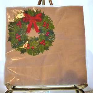Vintage Christmas Hallmark Beverage Napkins Sealed Package NOS 16 Pieces 10 x 10 USA