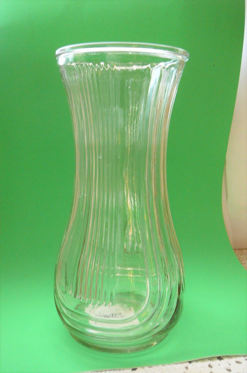 Vintage Flower Vases Hoosier Ribbed Glass Pair, Wedding, Funeral, Home Decor image 4