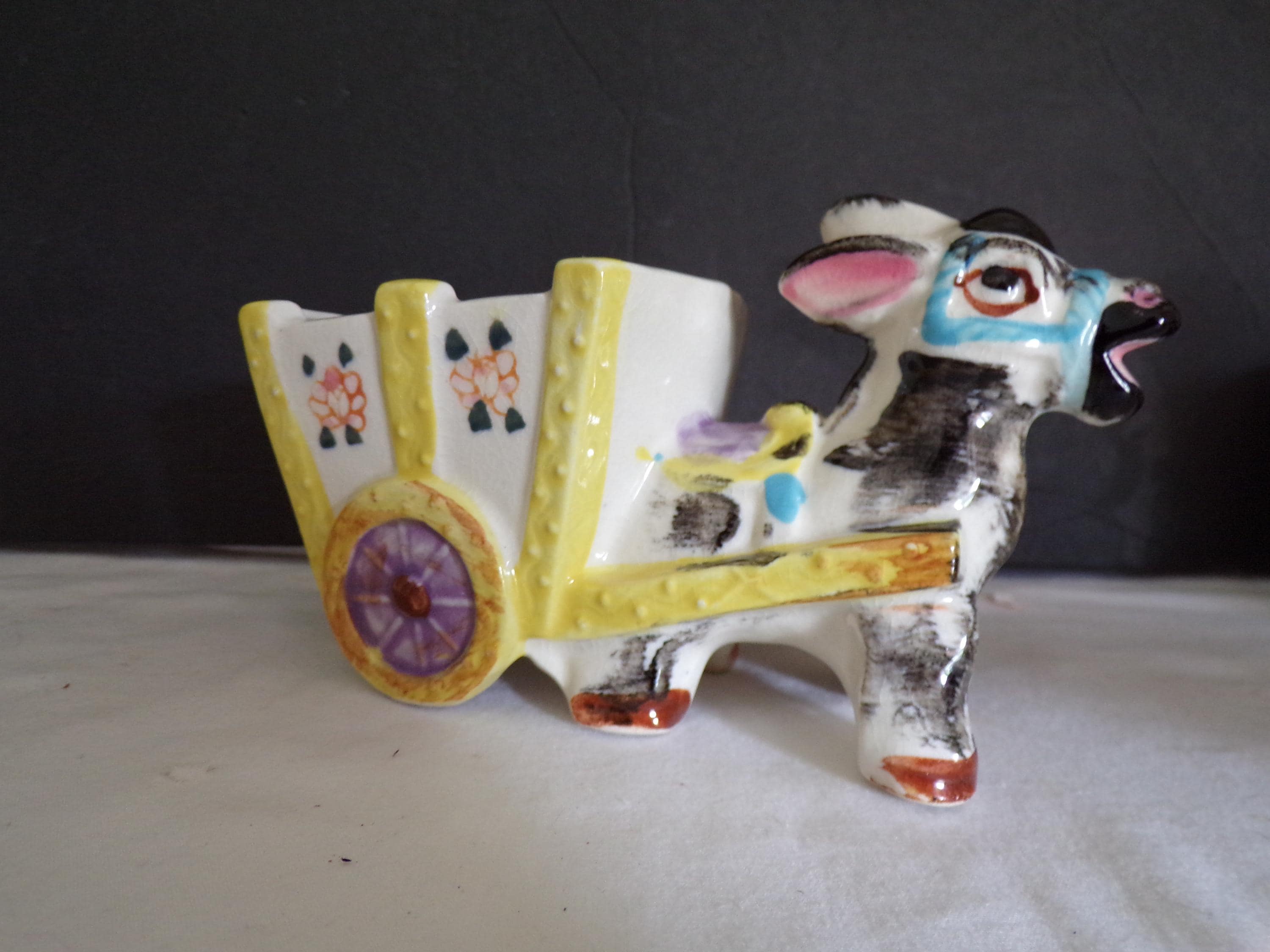 希少なイタリア製マジョリカ焼きのロバの置物（カートを引く）、陶器の