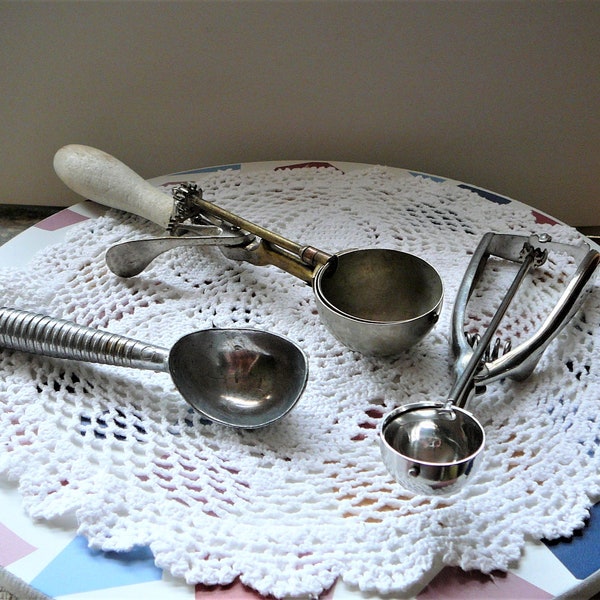 Vintage Gilchrist #31-INOX EDELSTAHL ROSTFREI Melon Baller-Vintage Ice Cream Scoop from Taiwan