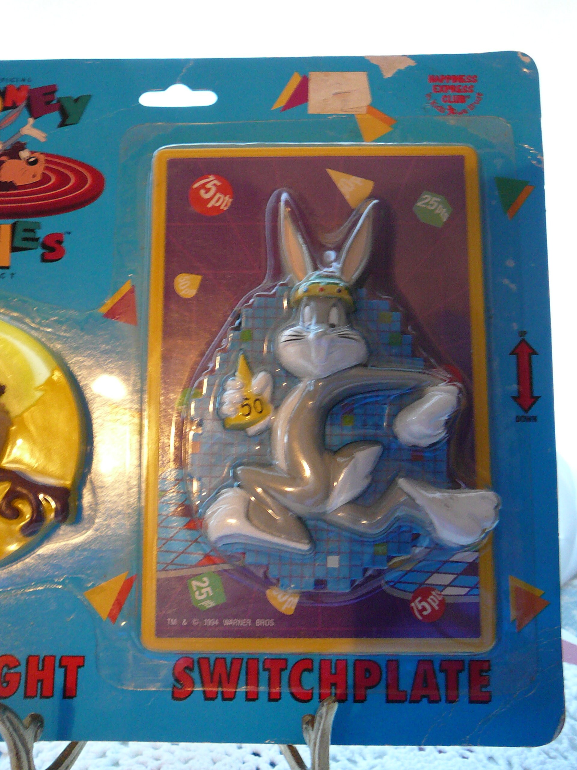 Vintage Looney Tunes Switch Plate Cover and Nite Light With Bugs
