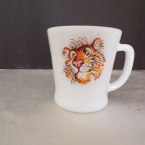 Tony the Tiger Fire-king Heat Proof White Milk Glass D-handle