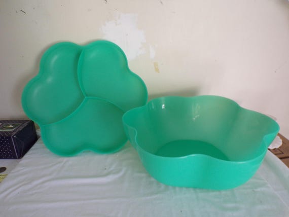 Tupperware Large 2-piece Chip-n-dip Bowl With Divided Lid #4624
