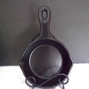Ashtray Novelty Cast Iron Skillet Design, Heavy Stoneware, USA