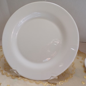 Dinnerware Set Arcoroc White Zenix Intensity Dinner Plates, 9 1/2&quot; Round Plates 9 Piece Set, USA