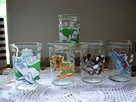 Welch's Tom & Jerry Jelly Jars Cartoon Scenes, Jam Containers, Juice Glasses,  Childs Drinking Glass 