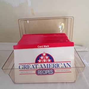 Biblioteca de receitas vintage Great American, com 18 categorias, aperitivos, saladas, tortas, peixes, aves, carne bovina, suína, ensopados, sobremesas e muito mais