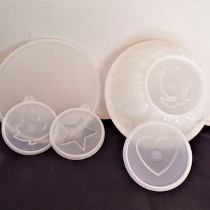 Vintage Jello Mold Jel-N-Serve #616 with 4 Insert Molds & Lid by Tupperware. Star Tulip Heart Christmas Tree