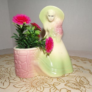 Vintage French Southern Bell Keramik Blumentopf 15 x 10 x 10 x 3 Stehend am Wunsch brunnen, Wasser Loft 1920er Jahre