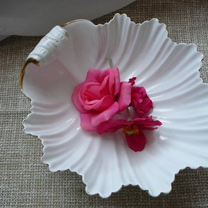 Antique Clam Shell Gold Trim Hand Painted Porcelain Bowl Carlton Ware, Stoke on Trent 1894-1926 England, Mother&#39;s Day Gift