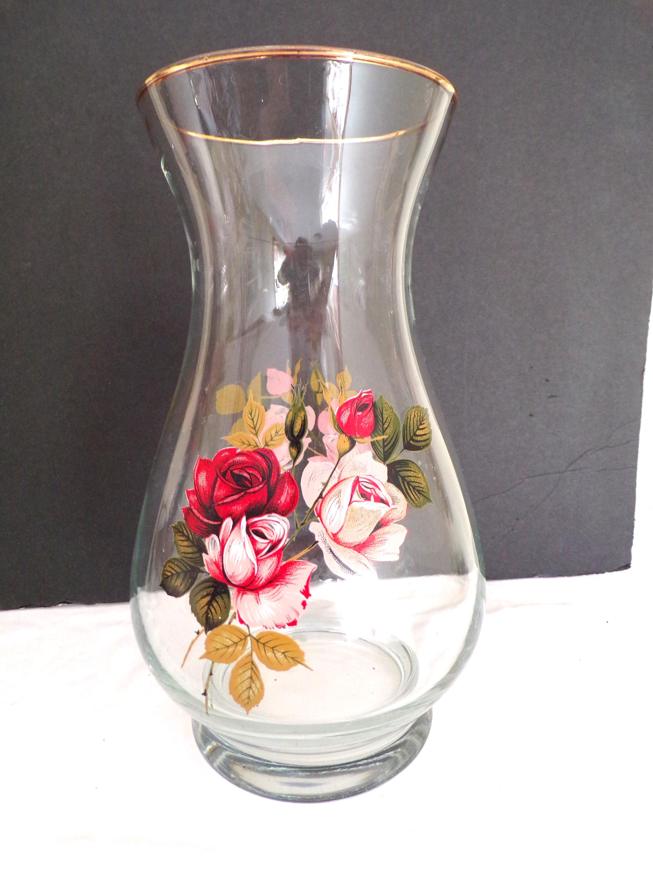 ●MODERN VINTAGE GLASS FLOWER VASE● Vintage Glass Flower Vase With Gold Trim and Bouquet of Roses Hand