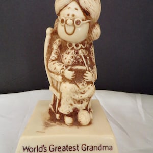 Vintage Humorous Quote &quot;World&#39;s Greatest Grandma&quot; Sillisculpts 1976 R & W Berries, Gag Gift, USA