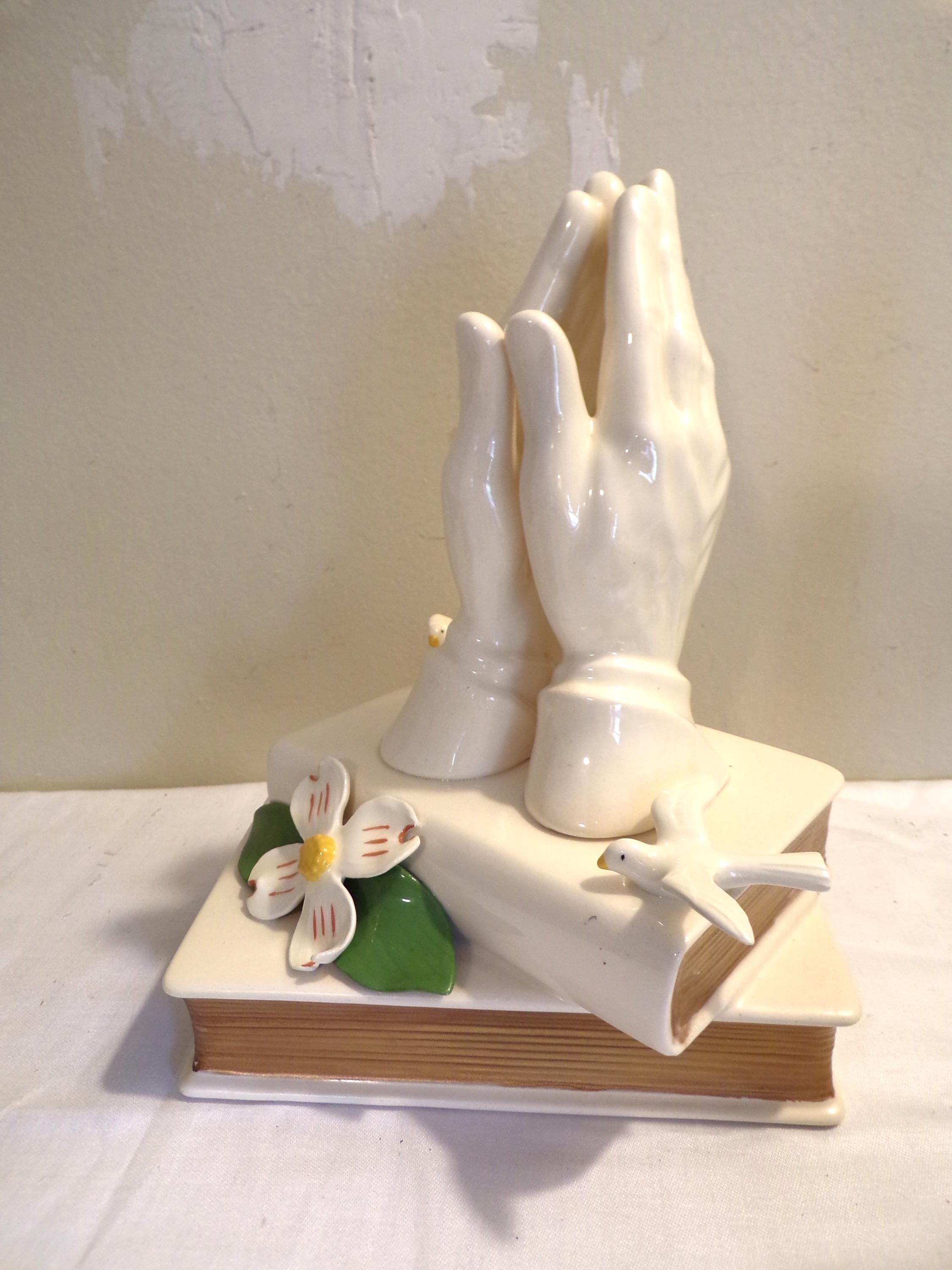 50s' ビンテージプレイハンドランプHOLY BIBLE 手を合わせたランプ Vintage Porcelain Praying Hands on Bible With Gold Highlights