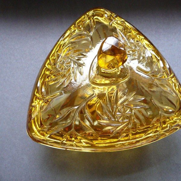 Vintage Amber Candy Box with Lid by HAZEL-ATLAS Pinwheel Leaves