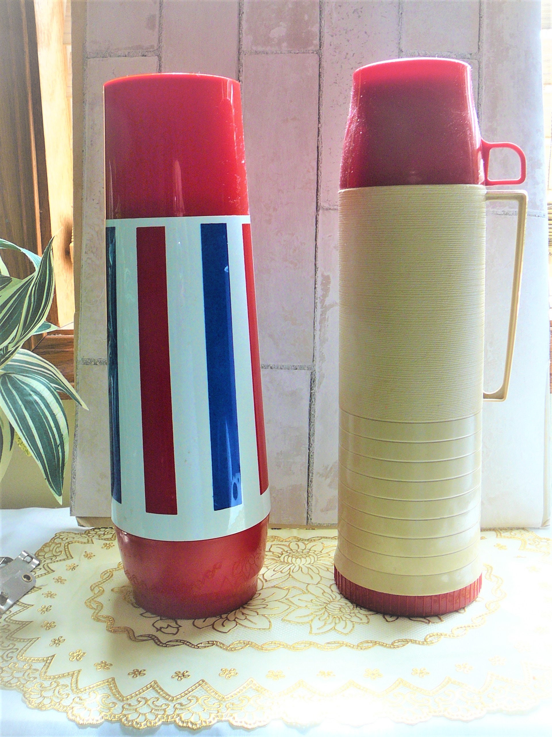 PLA0726 Vintage Red and Grey Thermos — HOT SET PROPS