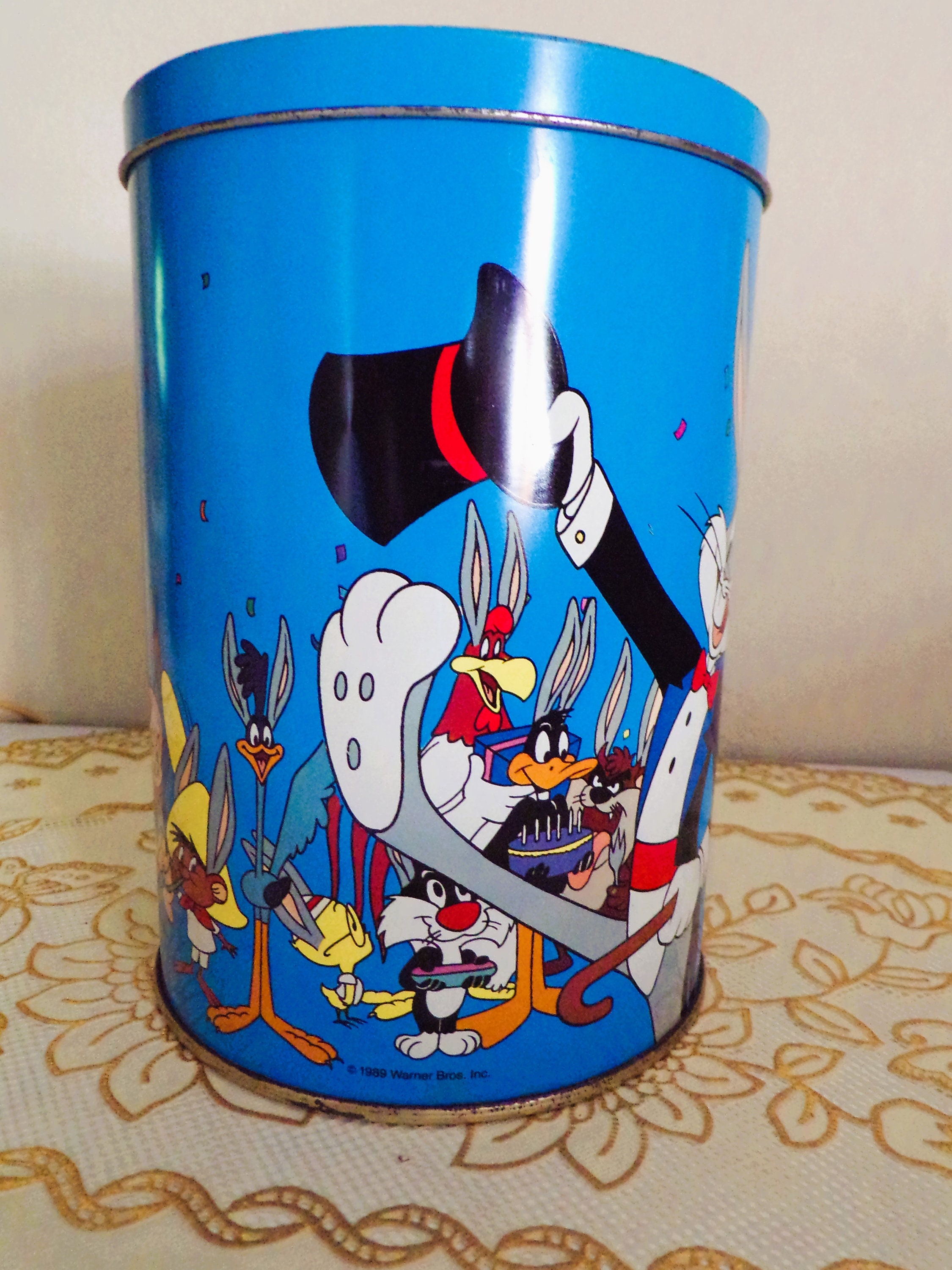 Vintage Looney Tunes Happy Birthday Buggs Bunny Tin, Brachs
