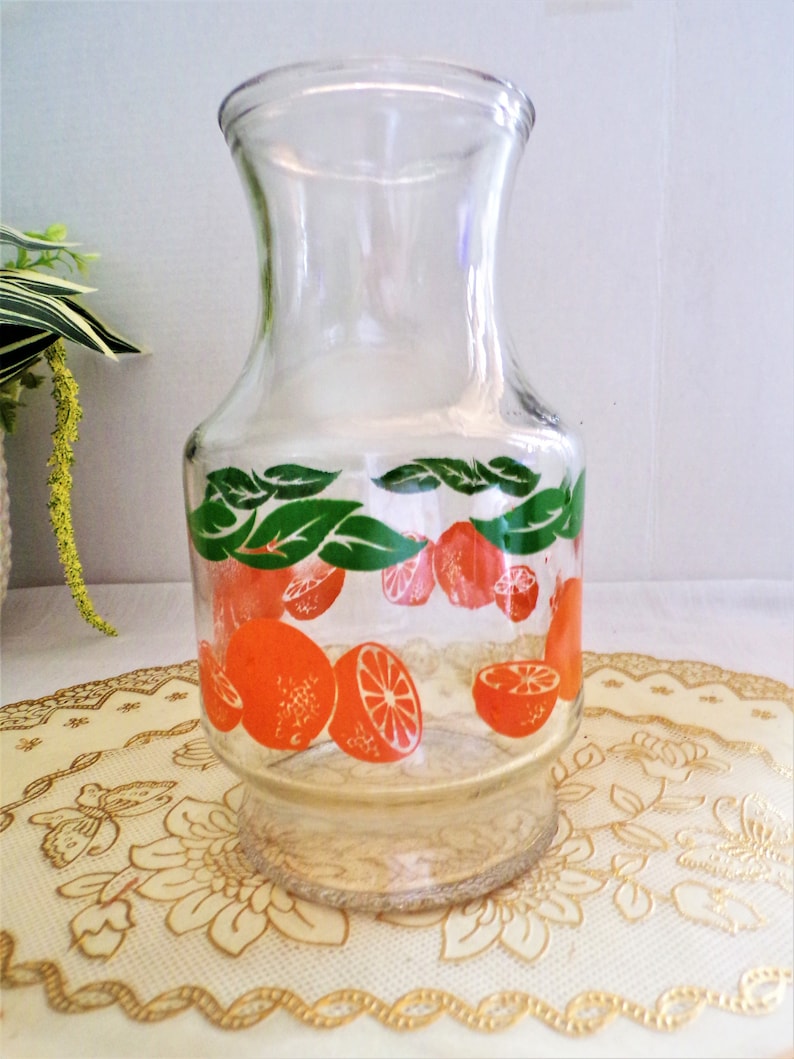 Vintage 48 oz. Juice Carafe Oranges - Thumbnail 2