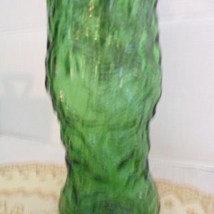Vintage Emerald Green Crinkle 10&quot; Tall Flower Vase,  Made in USA by E.O. Brody, Cleveland Ohio