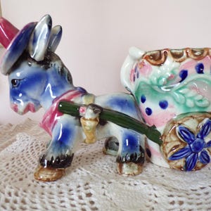 Jarrón/maceta de mayólica italiana con figura de burro tirando de un carro, tamaño extragrande: 24 cm x 15 cm x 11,5 cm.