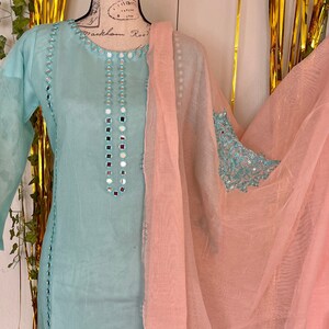 Simple salwar kameez design hot sale