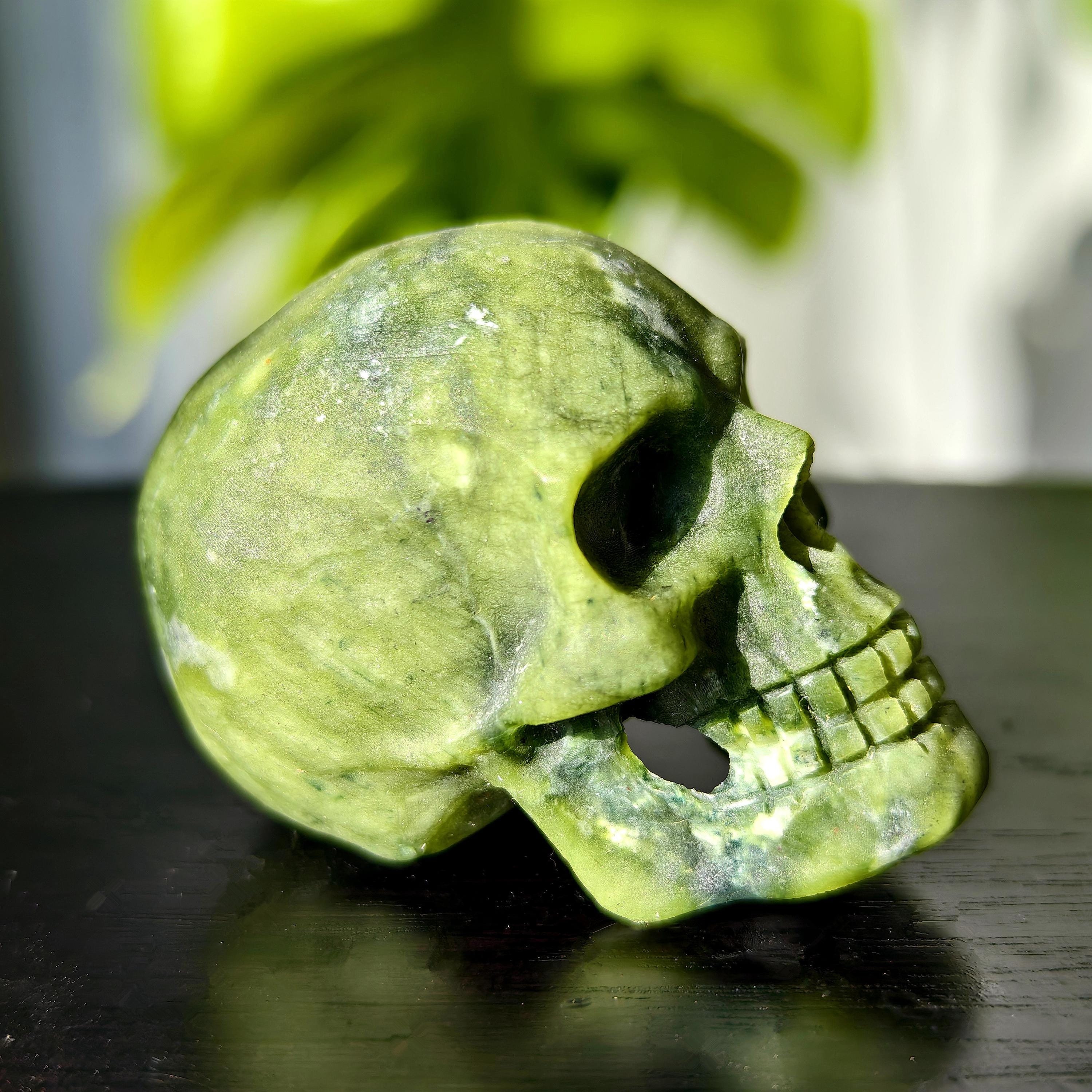 2'' Natural Hand Carved Jade Skull，crystal Skull，jade Skull
