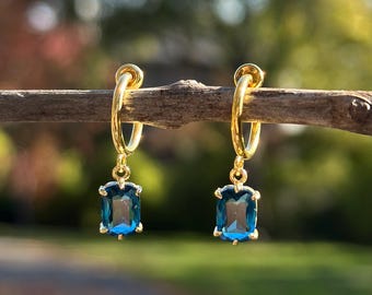 Montana Blue Glass Square Clip On Earrings/Minimalist Dangle Clip On Earrings/Gold Rectangle Clip On Hoop Gemstone Earrings/No Piercing
