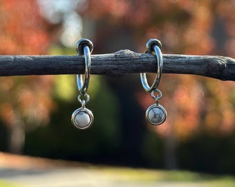 Howlite Drop Clip On Earrings/Minimalist Dangle Silver Clip On Hoop Earrings/White Gemstone Charm Clip On for Women/No Piercing Ear Cuff