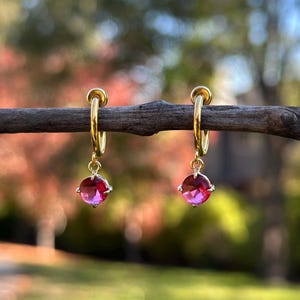 Rubin Pink Glas Kreis Ohrclips, Vergoldet Hoop, Kein Piercing