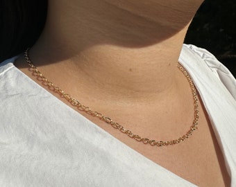 Oval Link Chain Necklace/18k Gold Plated Oval Link Chain Choker/Sparkle Paperclip Necklace for Women/Everyday Layering Adjustable Necklace