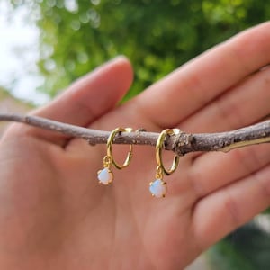 Simple And Niche Long Temperament Opal Ear Clip main image 0