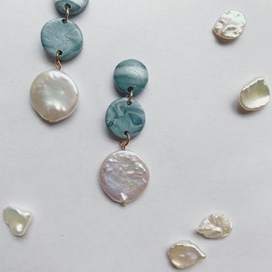 Les boucles doreilles Ava Blue and White Marble Pearl Polymer Clay image 10